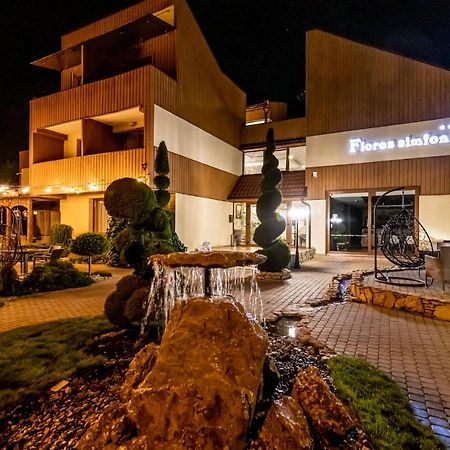 Floros Simfonija Hotel Šventoji Exterior foto