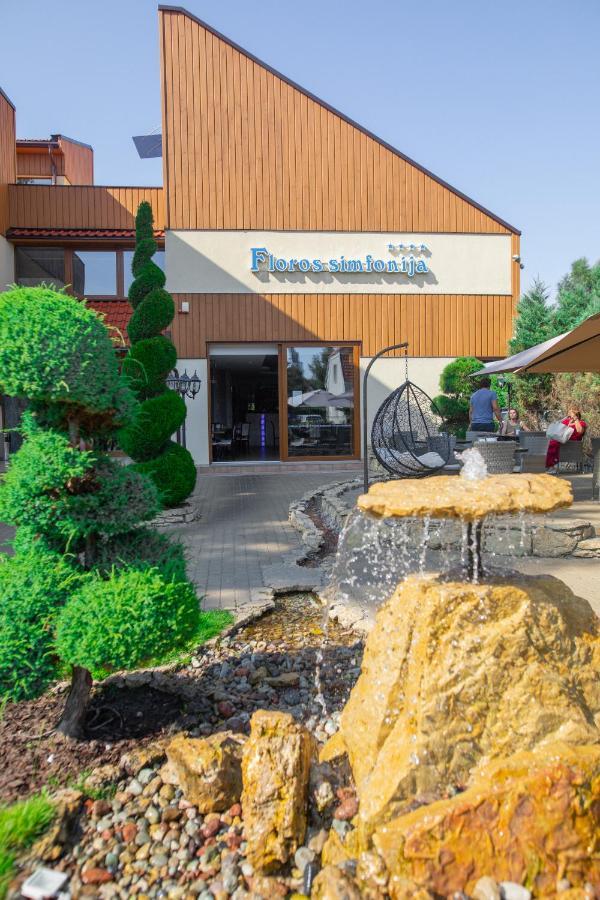 Floros Simfonija Hotel Šventoji Exterior foto