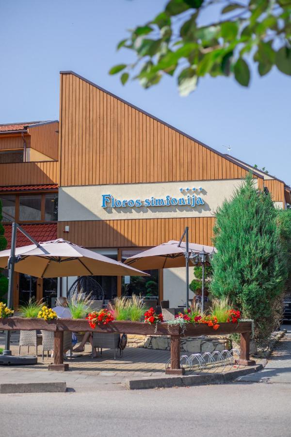 Floros Simfonija Hotel Šventoji Exterior foto