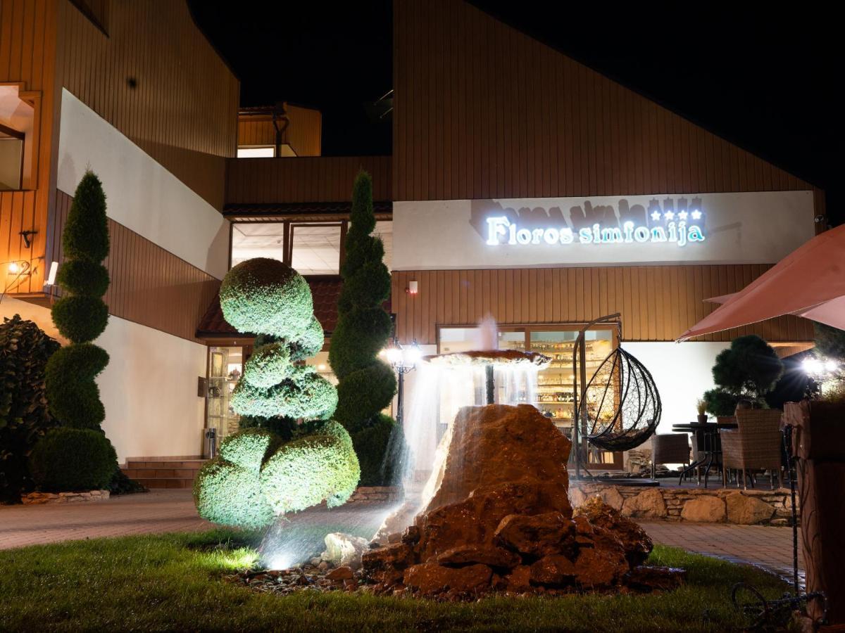 Floros Simfonija Hotel Šventoji Exterior foto