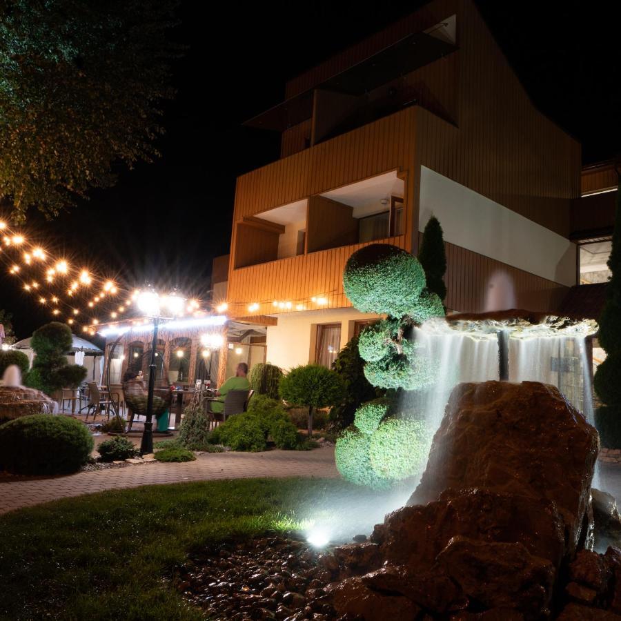 Floros Simfonija Hotel Šventoji Exterior foto