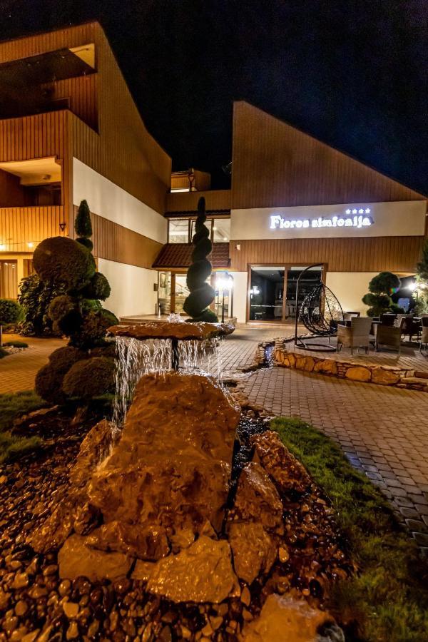 Floros Simfonija Hotel Šventoji Exterior foto